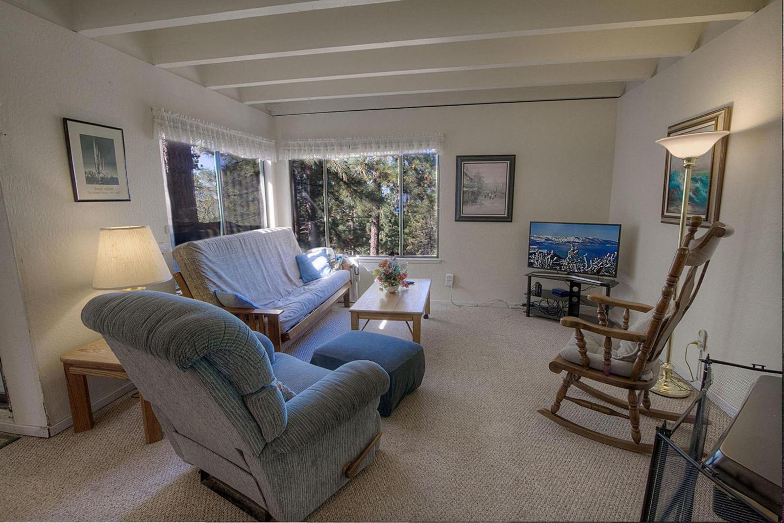 Village Pleasure by Lake Tahoe Accommodations Main image 1